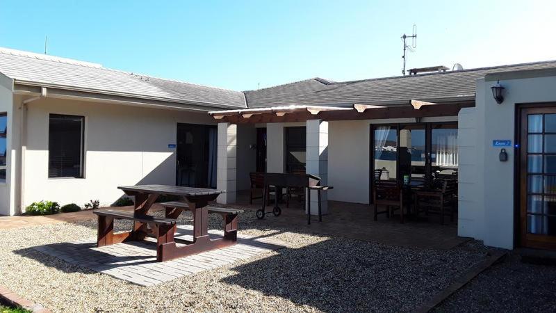 12 On Beach Guest House Saldanha Bay المظهر الخارجي الصورة