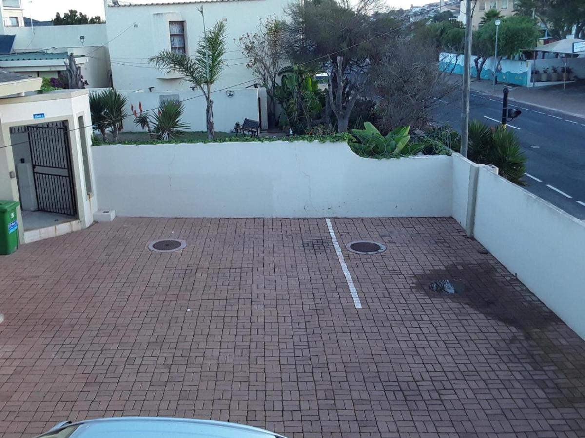 12 On Beach Guest House Saldanha Bay المظهر الخارجي الصورة