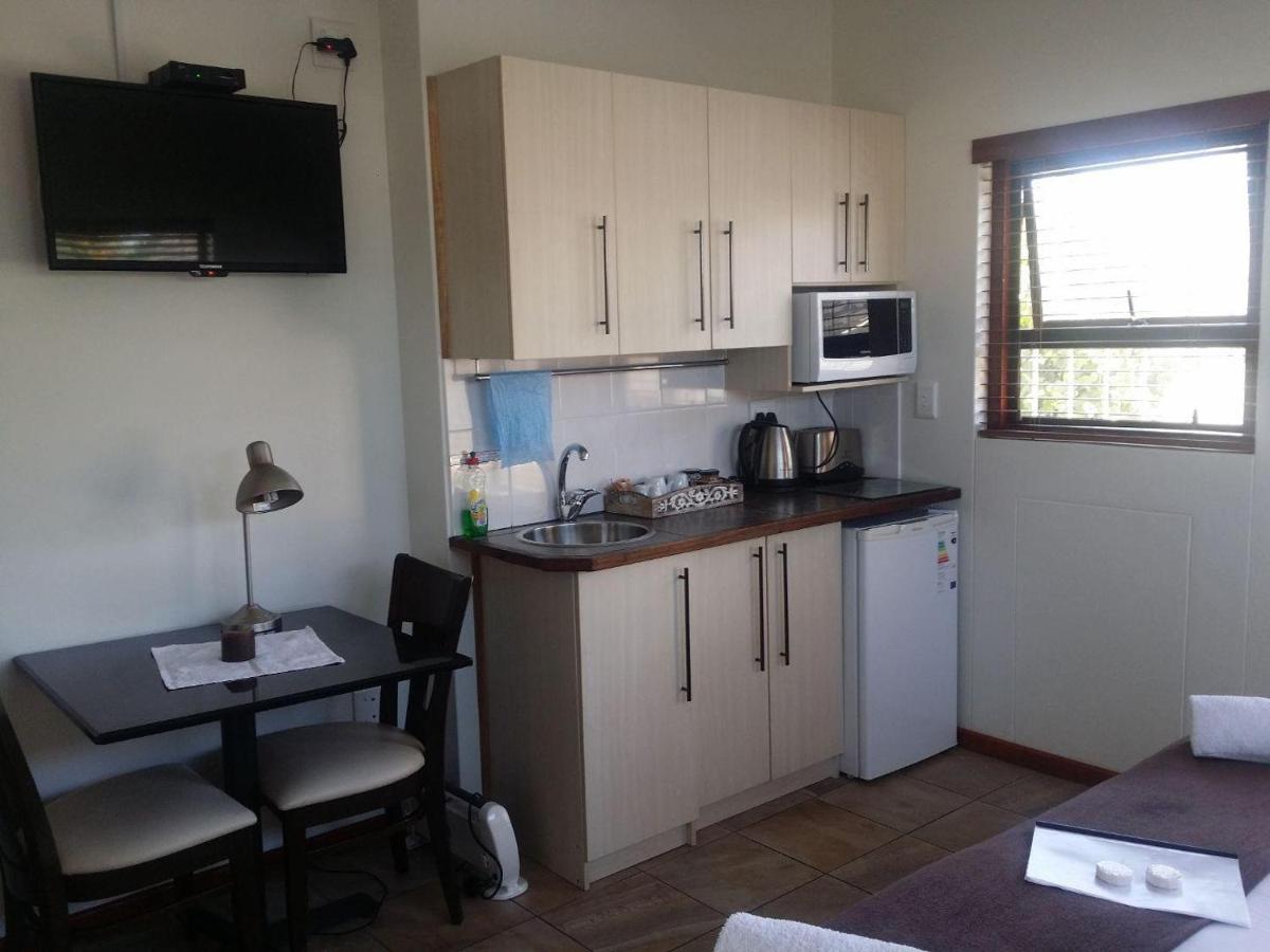 12 On Beach Guest House Saldanha Bay المظهر الخارجي الصورة