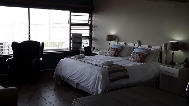 12 On Beach Guest House Saldanha Bay المظهر الخارجي الصورة