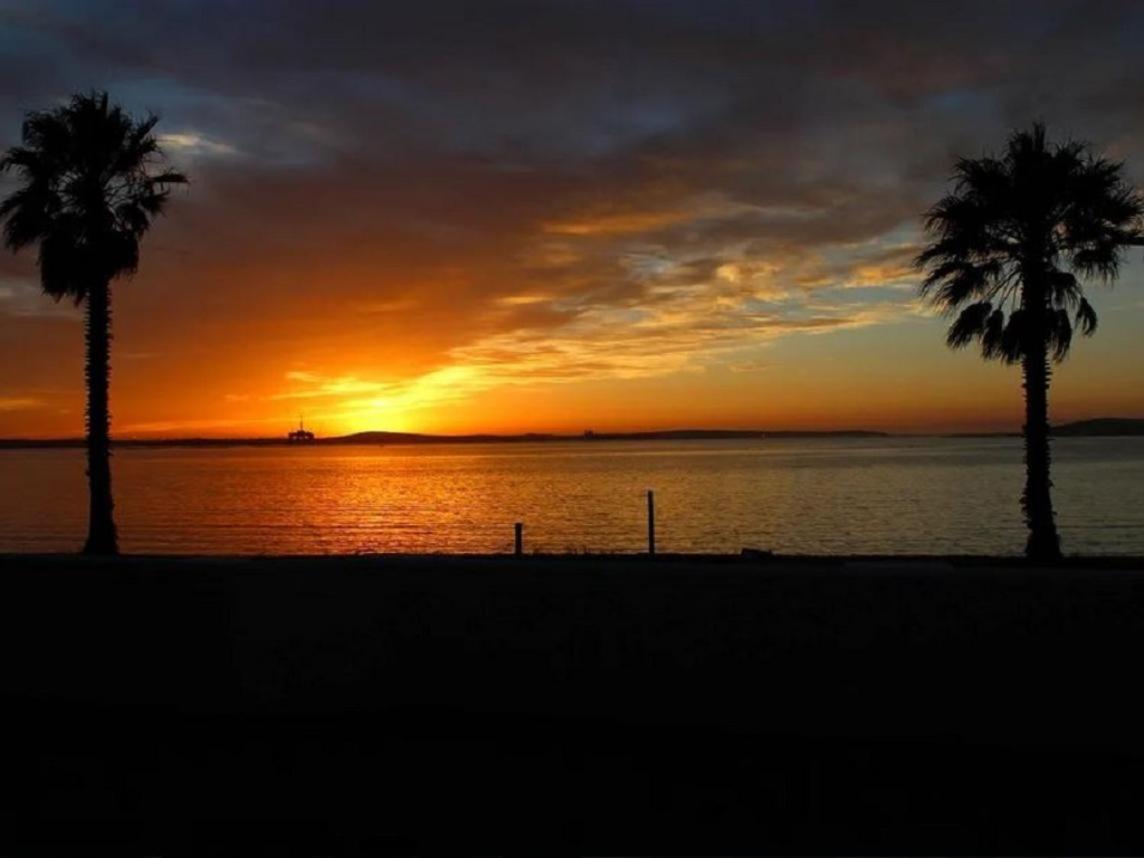 12 On Beach Guest House Saldanha Bay المظهر الخارجي الصورة
