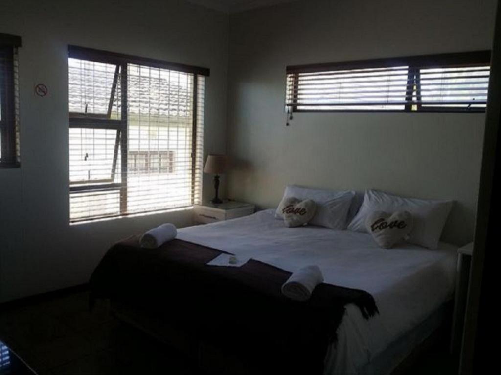 12 On Beach Guest House Saldanha Bay المظهر الخارجي الصورة