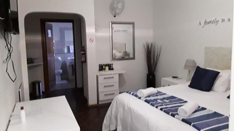 12 On Beach Guest House Saldanha Bay المظهر الخارجي الصورة